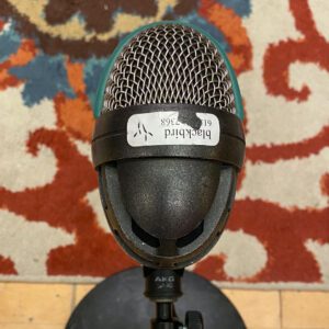 AKG-D112